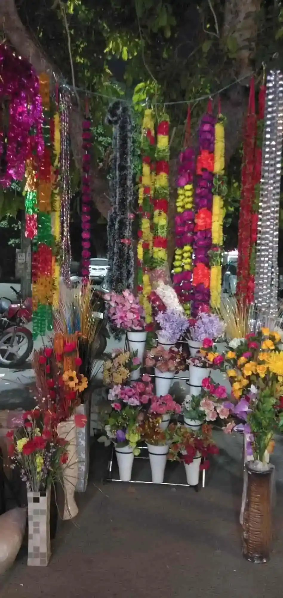 Colourful garlands, floral décor and seasonal craft material
